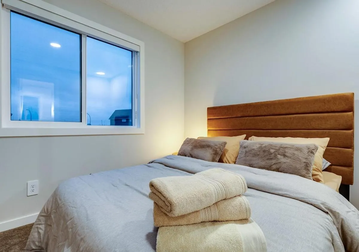 Semesterbostad Neutral Living 6Beds 4Bedrooms And Bonus Room Free Parking YYC