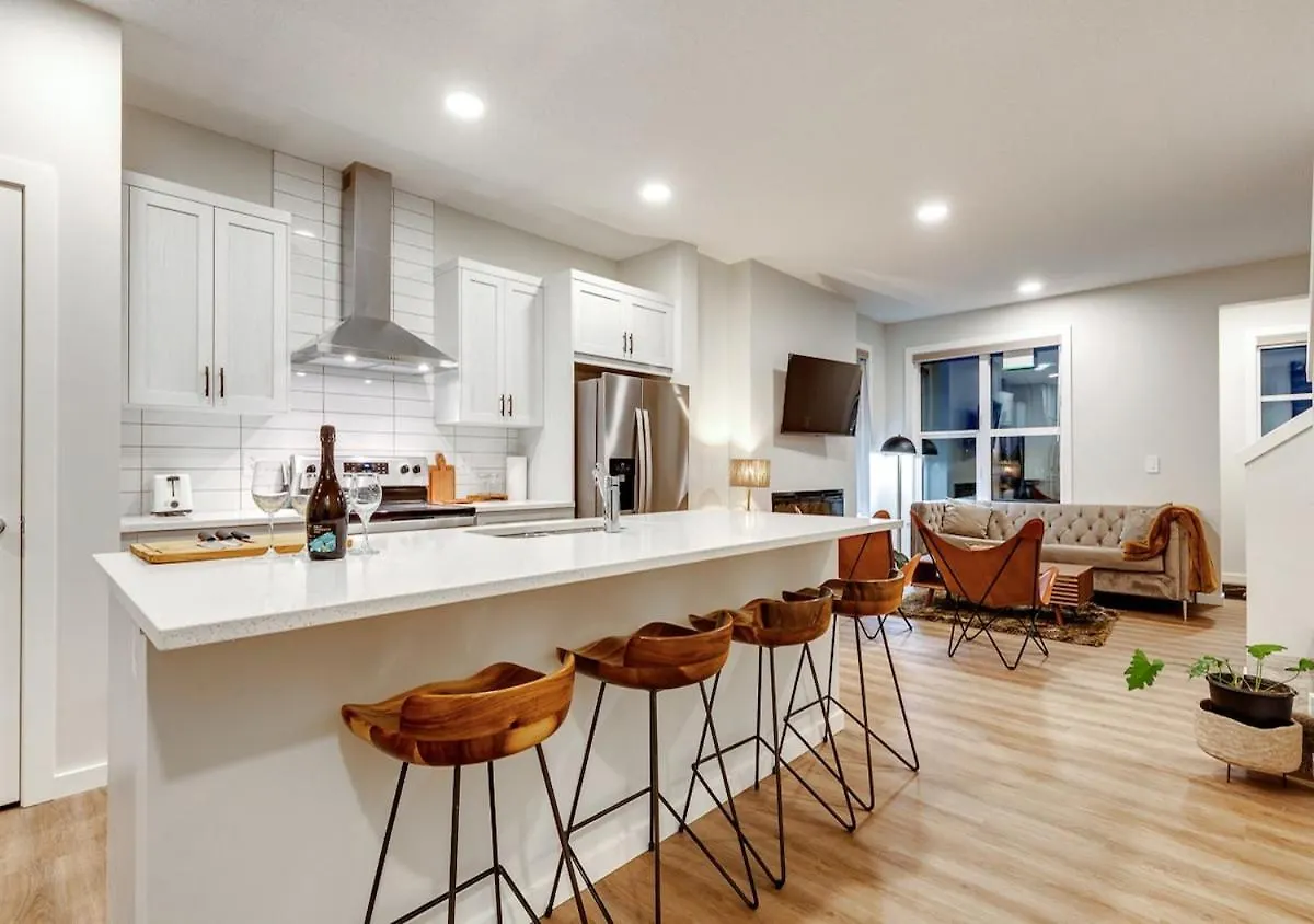 Semesterbostad Neutral Living 6Beds 4Bedrooms And Bonus Room Free Parking YYC