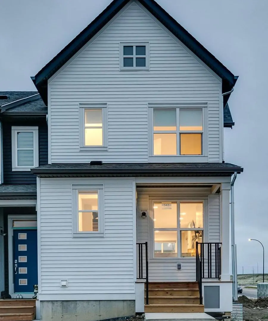 Neutral Living 6Beds 4Bedrooms And Bonus Room Free Parking YYC Casa de Férias